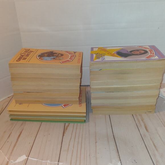 Sweet Valley High Vintage Book lot of 25 Francine Pascal - Picture 5 of 8